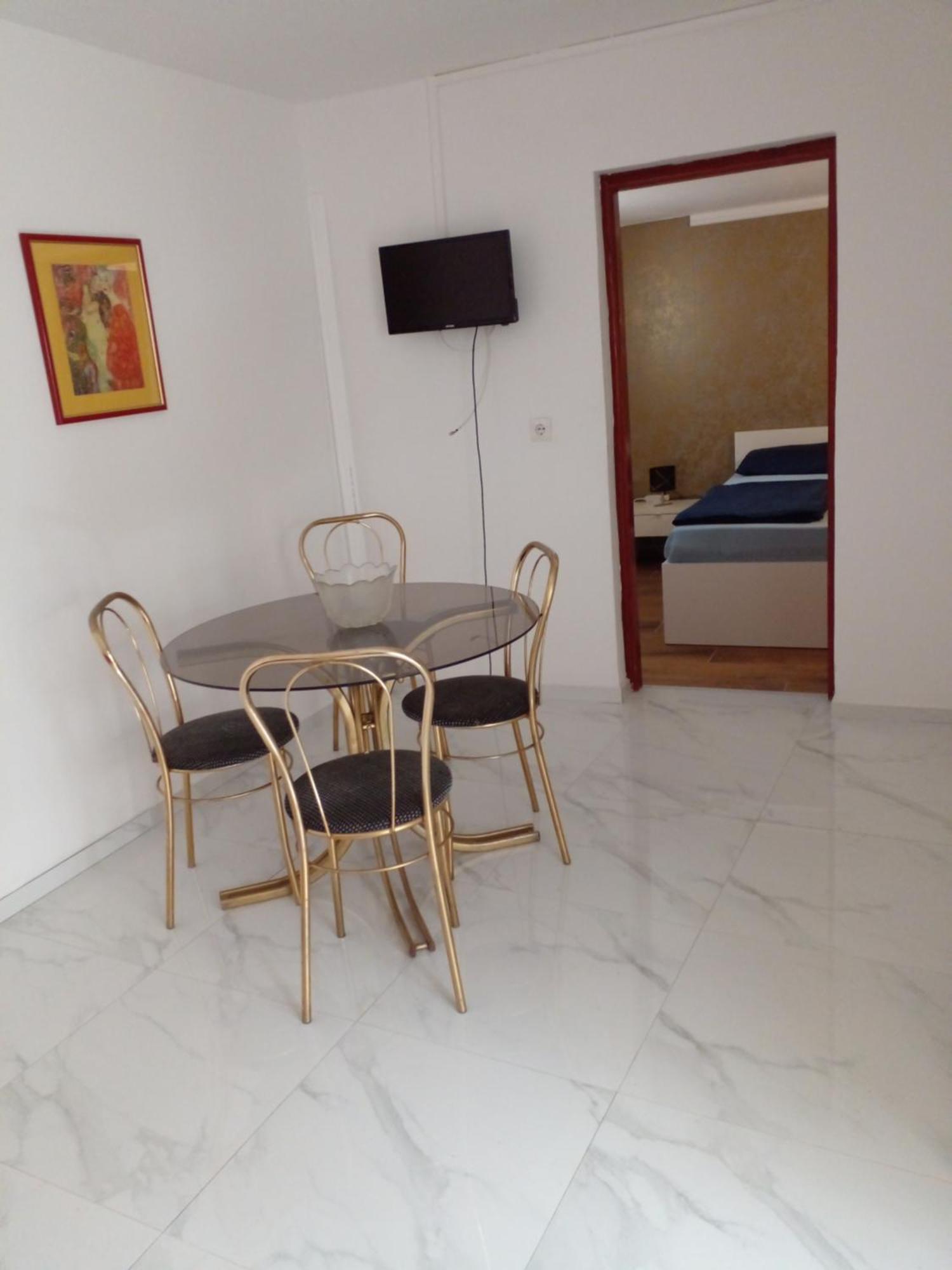 Apartmani Marijanovic Vir Exterior foto